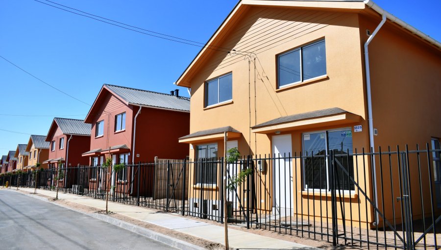 Subsecretaria de Vivienda descarta que Plan de Emergencia Habitacional esté en riesgo: "No hay ni quiebras ni irregularidades"