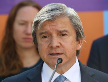 Vocero del equipo económico de Matthei emplazó al Ministerio de Vivienda por deuda: "Que nos digan cuál es el número"