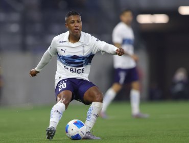 Aseguran que Universidad Católica podría perder a Jhojan Valencia para la siguiente temporada