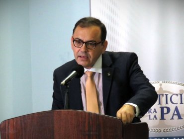 Diputados oficialistas anuncian acusación constitucional contra ministro Ulloa tras rechazo de la Corte Suprema a su remoción