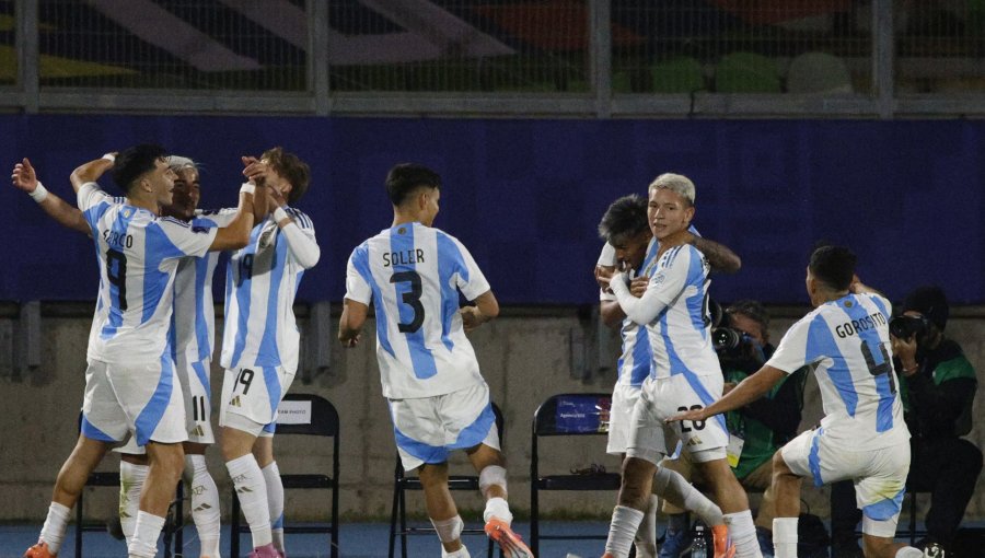Argentina goleó a Australia en Valparaíso y clasificó a octavos de final del Mundial Sub-20