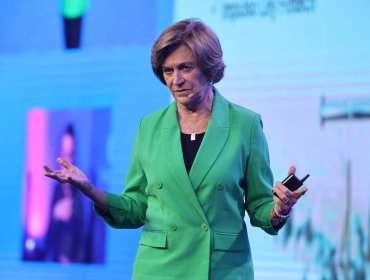 Matthei afirma que la propuesta de ajuste fiscal de US$6.000 millones de Kast "no es posible sin afectar el presupuesto social"