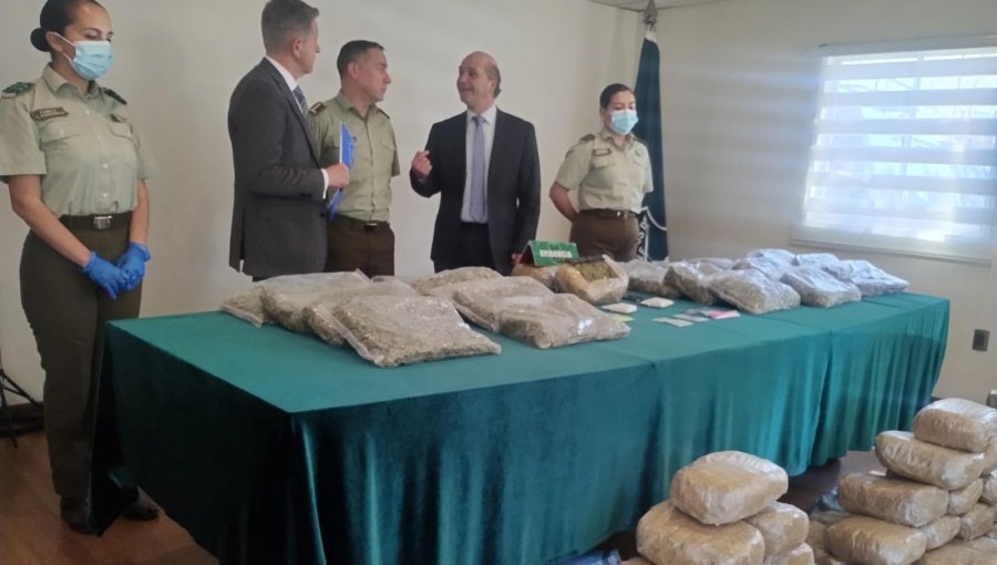 Decretan prisión preventiva para hombres sorprendidos con más de 100 kilos de droga en Curicó