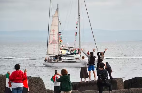 30 barcos de la flotilla humanitaria siguen su curso hacia Gaza pese a las interceptaciones