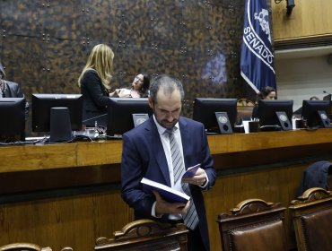 Ministro de Hacienda culpa al Congreso por incumplimiento de regla fiscal: "No aprobó leyes"