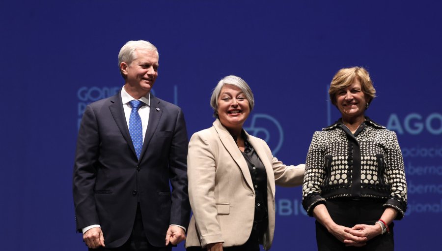 Jeannette Jara lidera carrera a La Moneda con un 37,5% según encuesta Studio Público