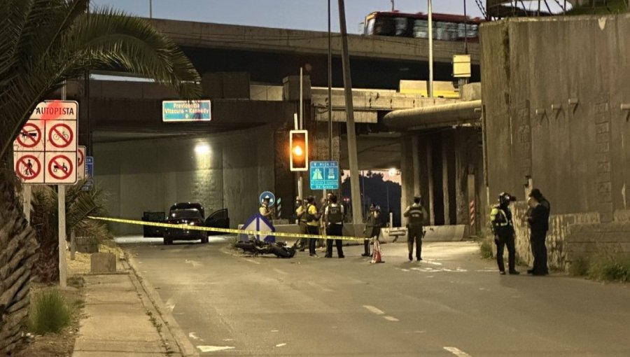 Delincuentes en motocicleta dispararon y asesinaron a una persona en la Ciudad Empresarial de Huechuraba