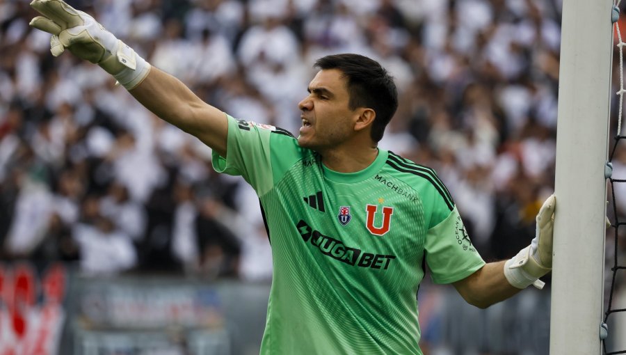 Aseguran que Christopher Toselli estaría evaluando su retiro del fútbol profesional a final de año