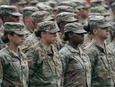 Veteranas del Ejército de EE.UU. responden al secretario de Defensa: "Ninguna pidió jamás un trato especial"