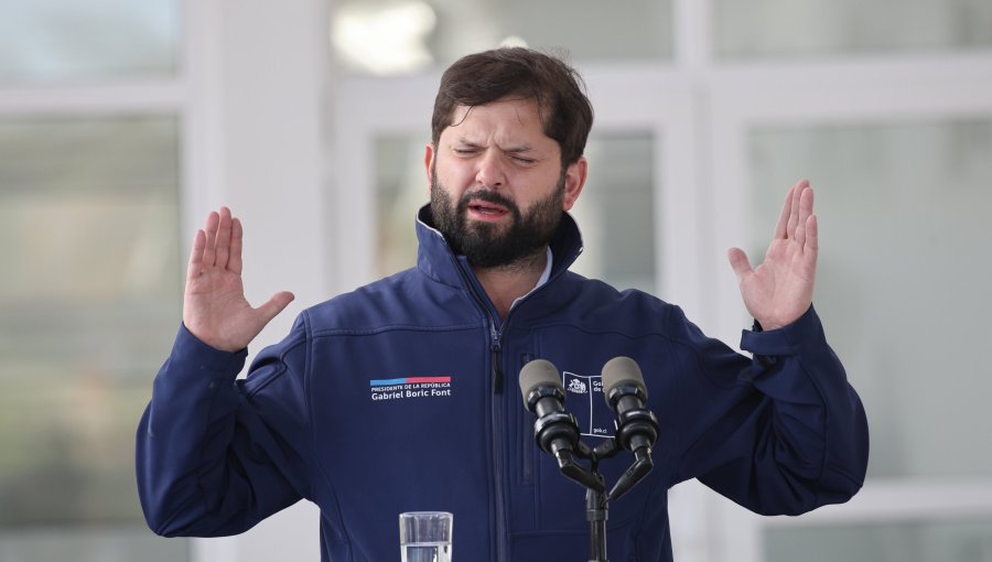 Presidente Boric responde a duras críticas de Kast: "Yo no estoy para polémicas chicas"