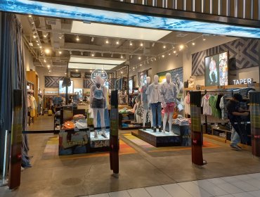 Digitalización en el comercio avanza con brechas persistentes entre grandes y pequeñas empresas