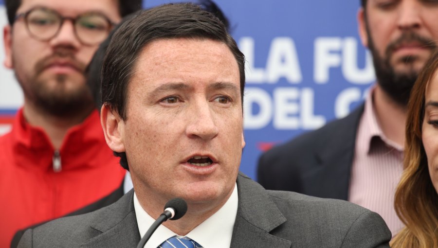 Presidente del Partido Republicano aseguró que a Boric "le da terror que lleguemos a gobernar nosotros"