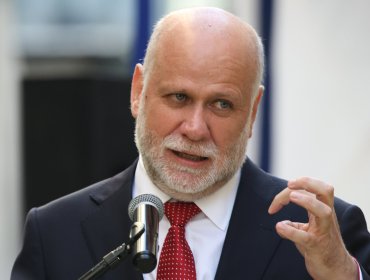 Elizalde emplaza a Kast a explicar recorte de US$ 6.000 millones: "Los chilenos tienen el legítimo derecho de saber"