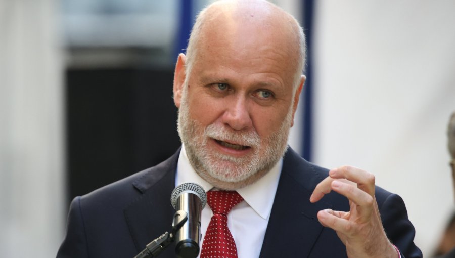Elizalde emplaza a Kast a explicar recorte de US$ 6.000 millones: "Los chilenos tienen el legítimo derecho de saber"