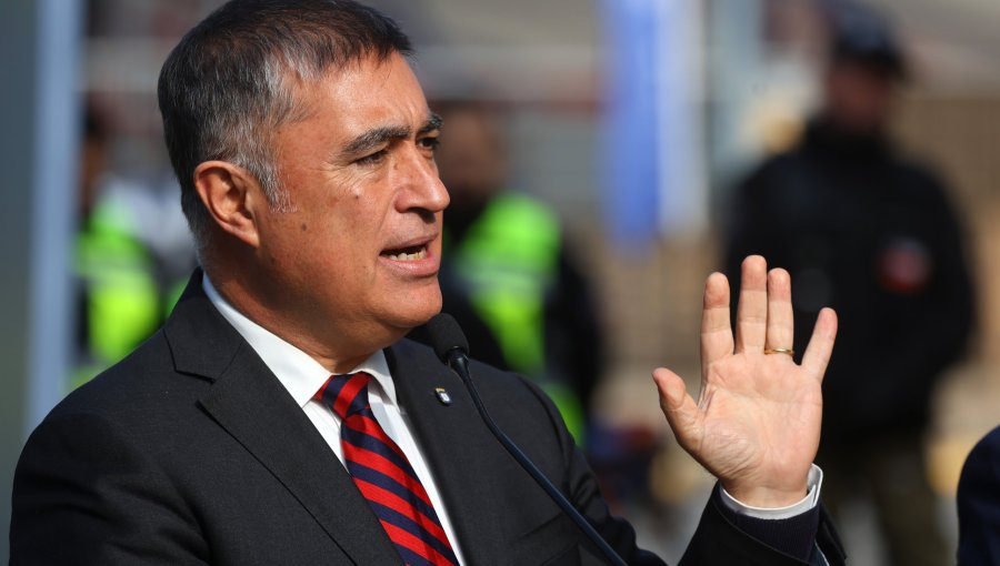 Alcalde Desbordes acusa “silencio total” del Mineduc ante violencia en liceos de Santiago