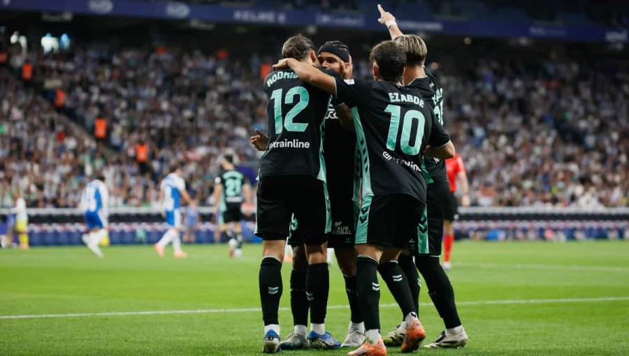 Betis firmó un dramático triunfo sobre Espanyol y estiró su buen momento en La Liga