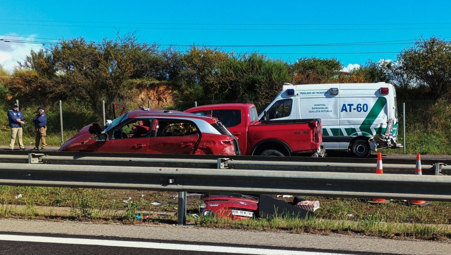 Tragedia en Villa Alemana: cuatro fallecidos deja colisión que involucró a tres vehículos y una ambulancia en autopista Troncal Sur