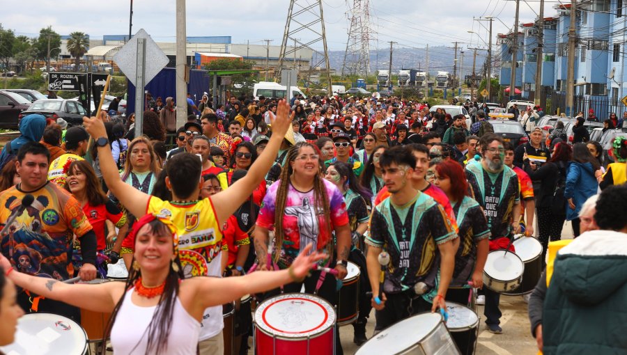 Ocupación hotelera alcanzó el 100% en Valparaíso por el «Carnaval de los Mil Tambores»