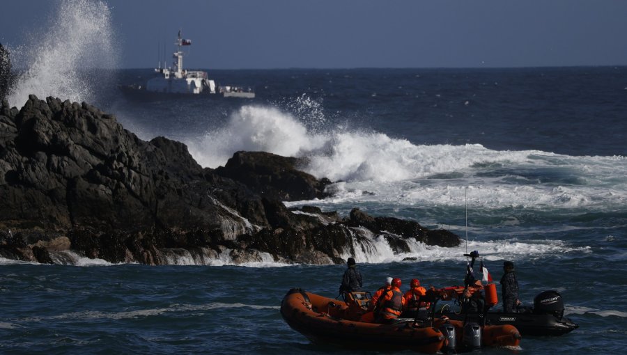 Emplazan a la Armada a continuar con la búsqueda de menor desaparecido hace tres semanas en playa Las Torpederas de Valparaíso