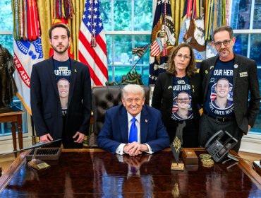 Trump recibe en la Casa Blanca a un militar liberado por Hamás y a familiares de un rehén fallecido en Gaza