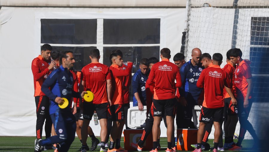 Iván Román y Lucas Assadi fueron liberados de la convocatoria de Chile para el amistoso ante Perú