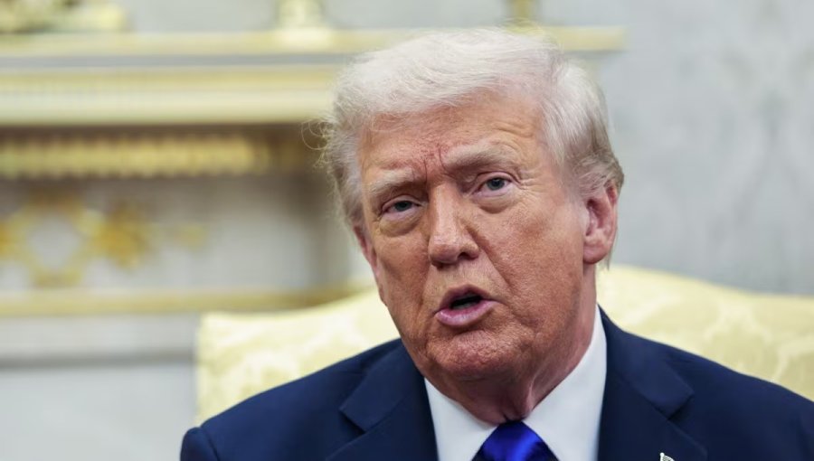 Trump exige cárcel para alcalde de Chicago y gobernador de Illinois por “no proteger” a agentes de inmigración
