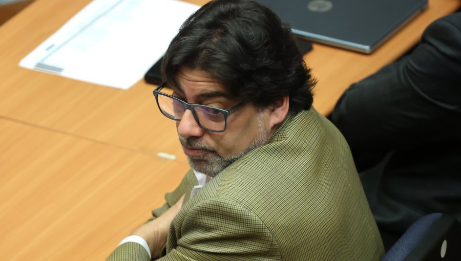 Tribunal reabre investigación contra Daniel Jadue en el caso Farmacias Populares y suspende la preparación del juicio oral