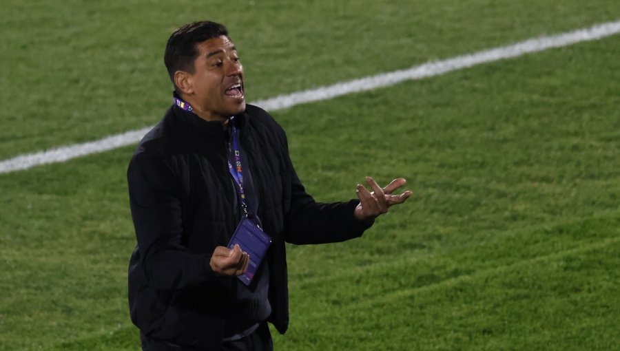 Secretario del Sifup respalda a Córdova tras eliminación de Chile del Mundial sub-20: "Está haciendo un buen trabajo"