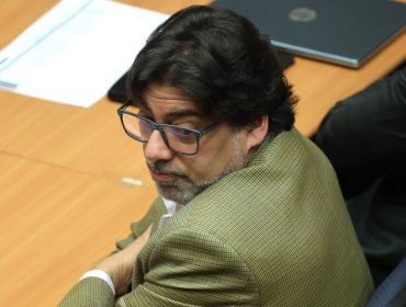Tribunal reabre investigación contra Daniel Jadue en el caso Farmacias Populares y suspende la preparación del juicio oral