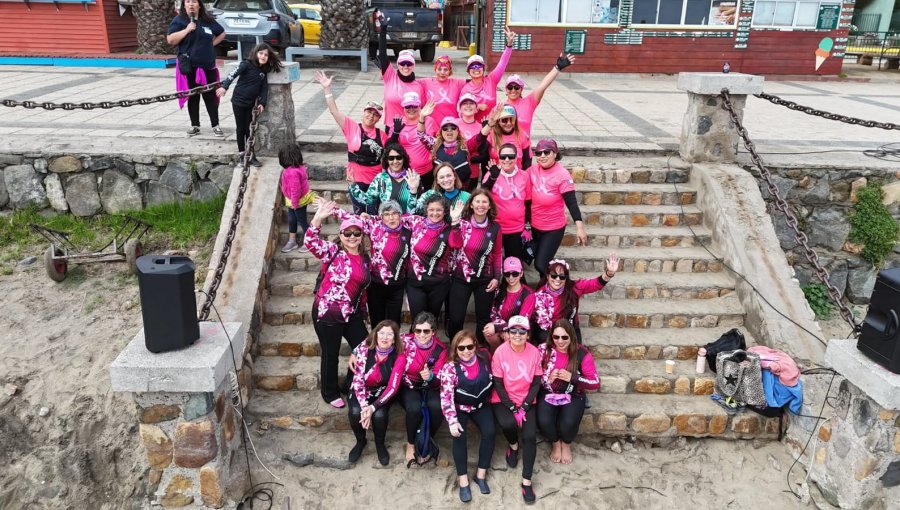 En Papudo llevan a cabo actividad para concientizar sobre importancia de la detección temprana del cáncer de mama