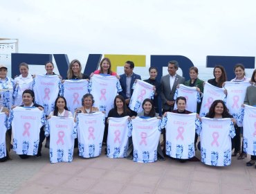 Municipio y Everton de Viña del Mar se unen por la prevención del cáncer mamario