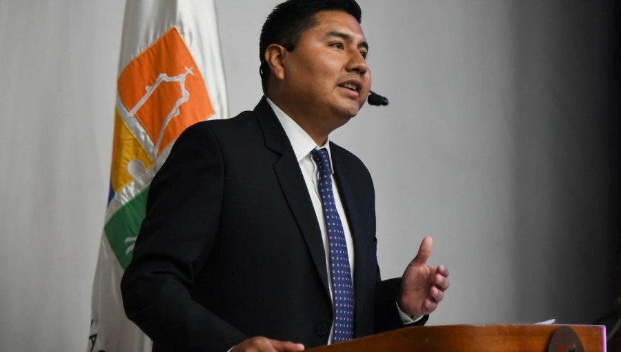 Gobernador de Arica defiende decisión de apoyar a Kast por sobre Matthei: "Discurso ambiguo y cercana a la centroizquierda"