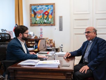 Boric y Chomali abordaron temas de relevancia nacional y profundizaron sobre la visita del Presidente al Vaticano