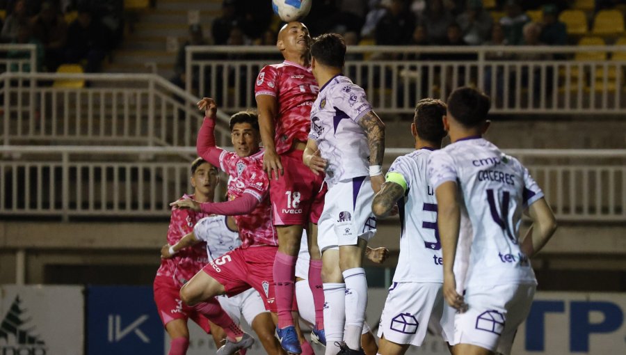 Santiago Wanderers se aleja de la lucha por el ascenso directo tras empatar en Quillota