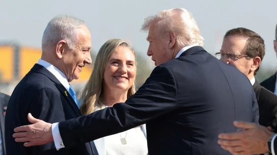 Trump aterriza en Israel en medio de la liberación de rehenes en Gaza