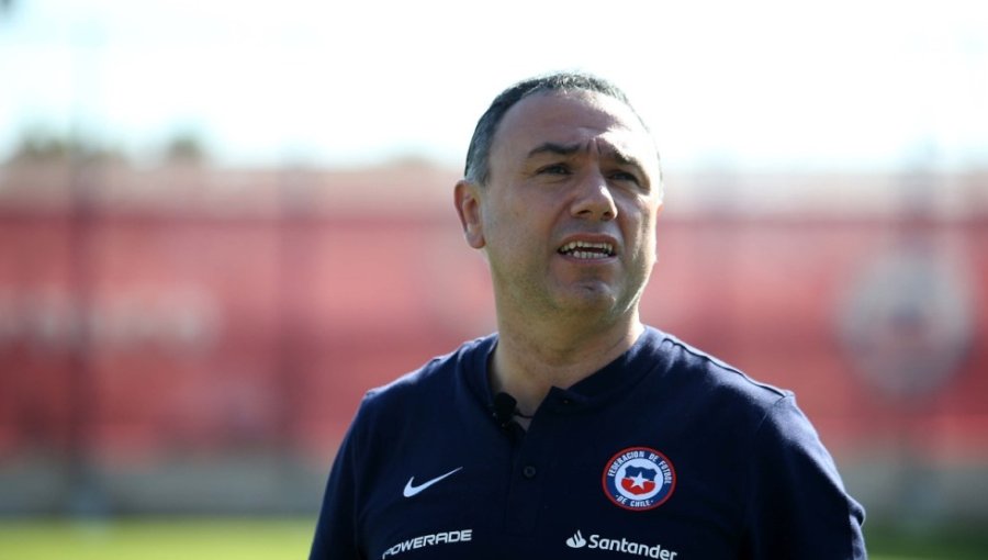 Francis Cagigao: "Si no se estructura el fútbol formativo, se prevén años más duros para Chile"