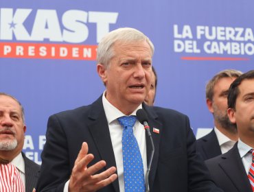 Kast da a conocer propuestas que apuntan a eliminar a los “apitutados” y operadores políticos del Estado