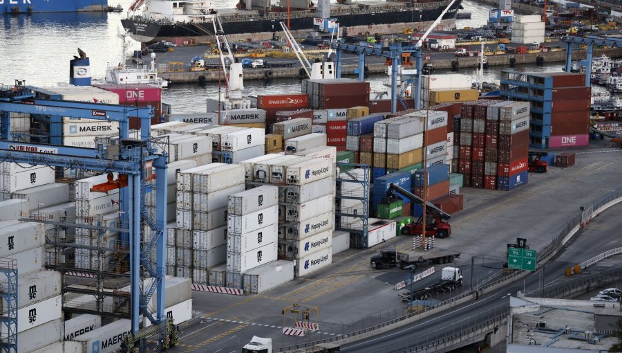 Advierten que exportaciones en puertos podrían verse afectadas por paro del SAG