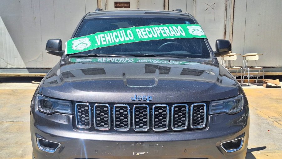En Los Andes recuperan vehículo robado en julio pasado en Ñuñoa: conductor, con amplio prontuario policial, fue detenido