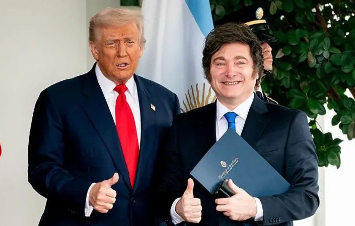 Trump advierte que si Milei pierde las elecciones legislativas "no vamos a ser tan generosos con Argentina"