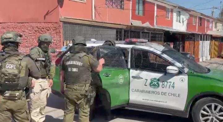 Operativo antidrogas en Maipú: 16 casas allanadas, 15 detenidos, droga y armamento incautado