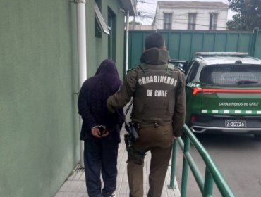 Fiscalización policial permite detener a dos hombres prófugos de la justicia en La Cruz