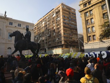 Habilitan edificio incendiado en Plaza de Armas y gestionan para que sea declarado Monumento Histórico Nacional