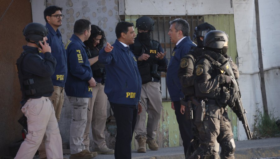Intensos allanamientos en las regiones Metropolitana y de Valparaíso para capturar a banda autora de 16 violentos turbazos