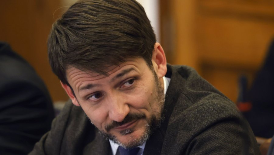 Ministro Pardow explica baja preliminar en tarifas eléctricas: “Este es un cambio metodológico"