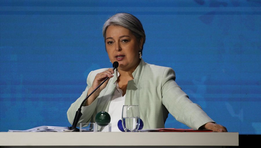 Jeannette Jara aborda la salida de sus voceros Tomás Hirsch y Laura Albornoz: “No fue de la forma más adecuada”