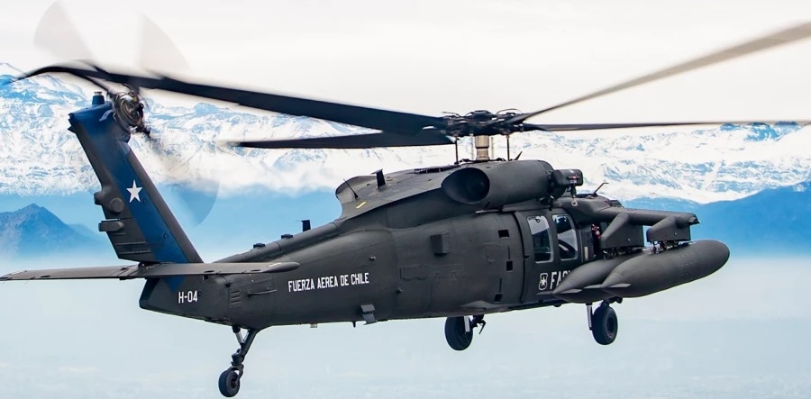 Helicóptero de la FACh con cuatro tripulantes se encuentra desaparecido en sector de Campos de Hielo Sur