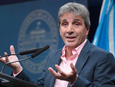 Gobierno de Argentina promete a los empresarios una reforma laboral y otra tributaria