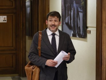 "Que se vayan todos" y "una señal importante": Candidatos presidenciales compartieron sus opiniones por la salida de Pardow