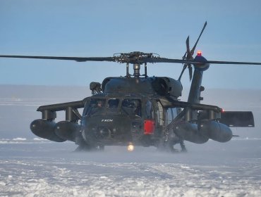 Sigue la incógnita por helicóptero de la FACh desaparecido en Campos de Hielo Sur